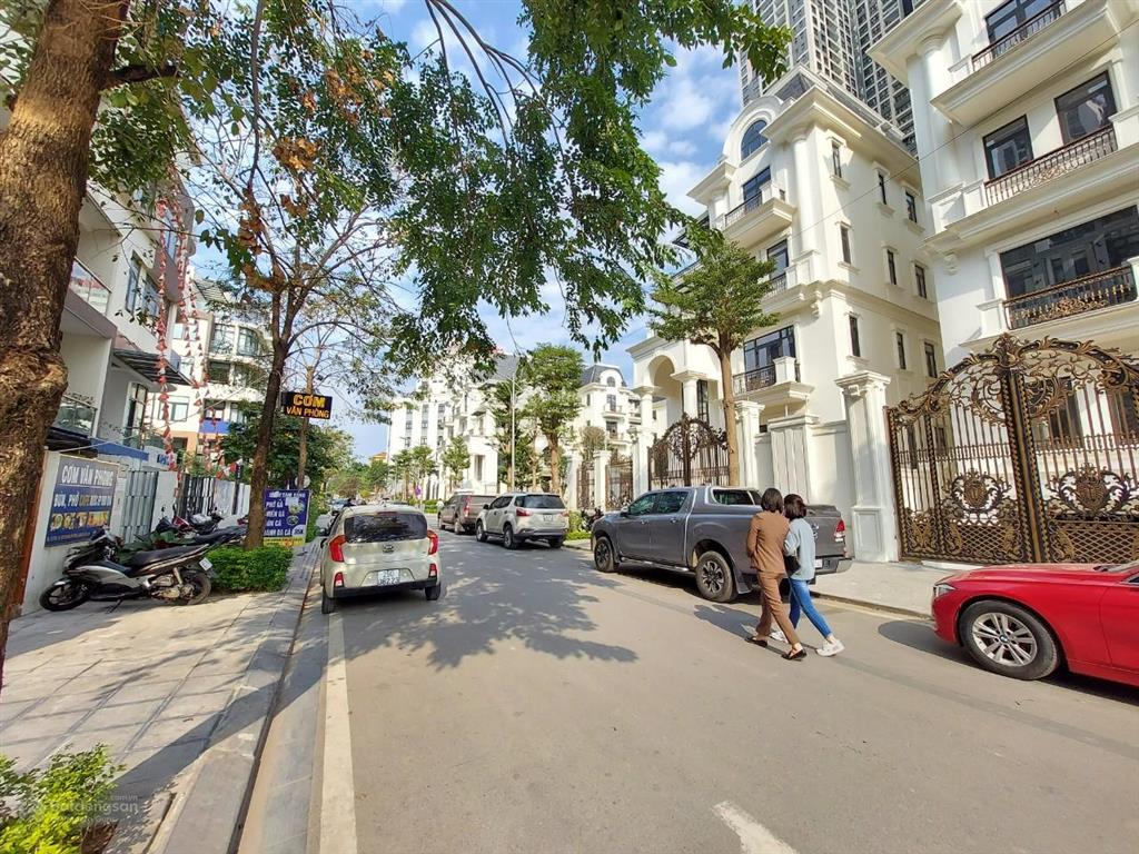 102 tỷ bao phí. chính chủ bán căn góc biệt thự the zei mỹ đình 243,3m2 . mặt tiền 20m