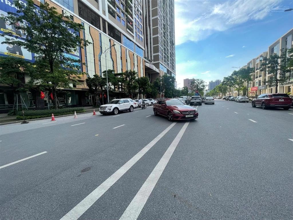 Căn góc 3 ngủ k8 star lake trực tiếpgiá tốt nhất dt 127m2 lô góc tầng trung