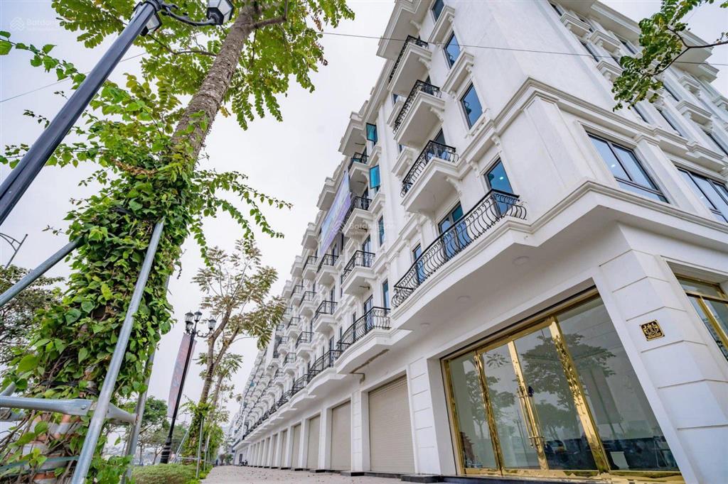 22 tỷ thu chính chủ tôi có việc bán căn lk lô góc 94.5m2, mặt tiền 9,6m kiến hưng luxury