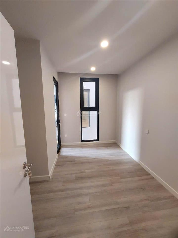 Hơn 13 tỷ chính chủ cần tiền làm ăn bán gấp căn 3 ngủ 105m² tòa do1 brg 25 lê văn lương, slototo