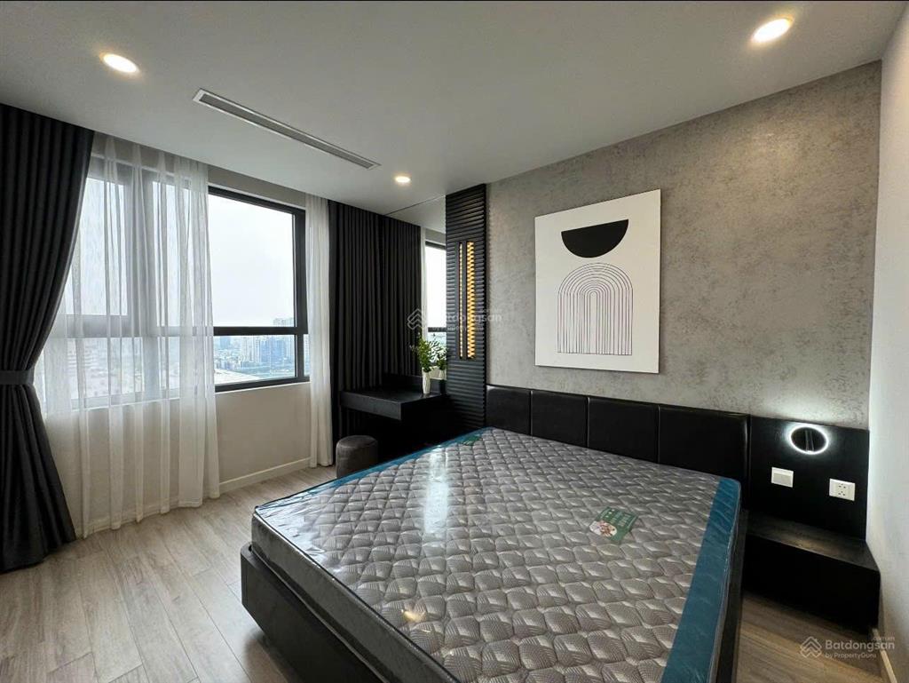 12,3 tỷ chính chủ gửi bán căn brg 25 lê văn lương s 105m2. tầng trung. tòa d1  0906 223 ***
