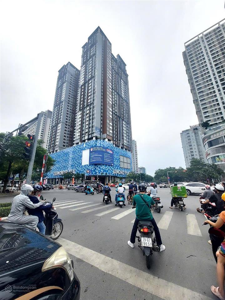 12,3 tỷ chính chủ gửi bán căn brg 25 lê văn lương s 105m2. tầng trung. tòa d1  0906 223 ***