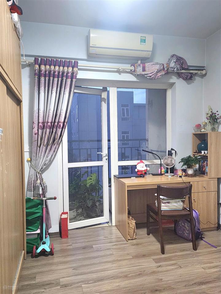 Chính chủ bán căn hộ 3pn2wc gia thụy long biên