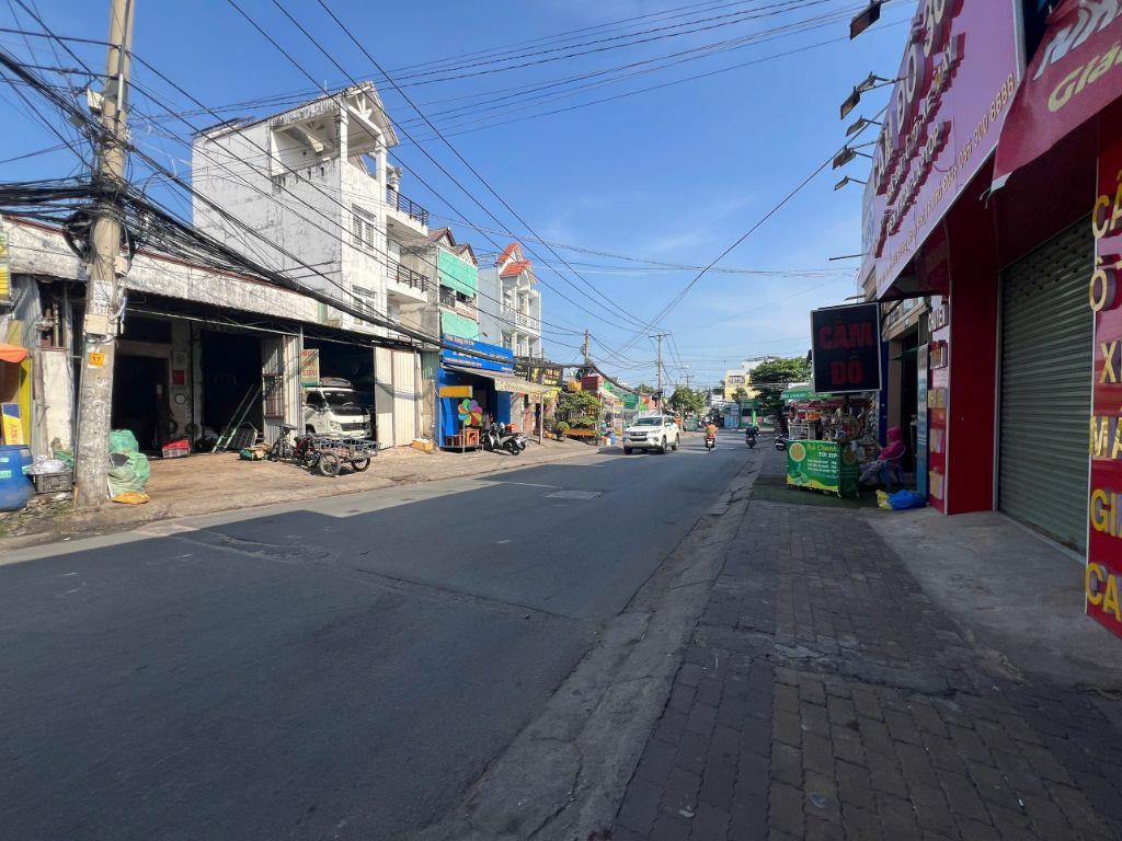 Cần bán gấp nhà 3 tầng Mặt tiền Đình Phong Phú - TNPB - 14,5 tỷ / 155m2