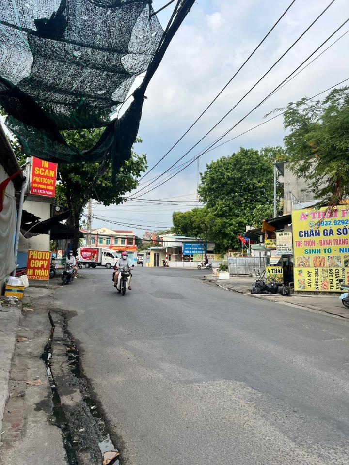 Cần bán CHDV 1/ ngay Uỷ ban P.Tăng Nhơn Phú Q9 thu nhập 60tr/tháng