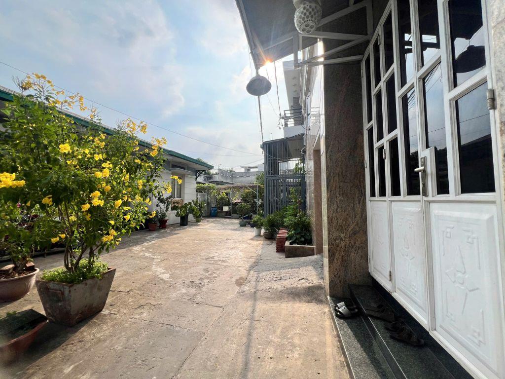 Cần bán CHDV 1/ ngay Uỷ ban P.Tăng Nhơn Phú Q9 thu nhập 60tr/tháng