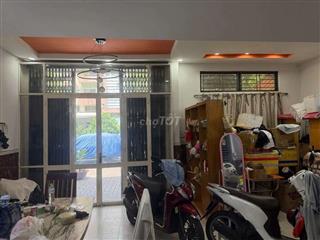 Bán căn hộ 2 phòng ngủ, tầng trệt thích hợp kinh doanh