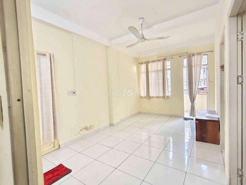 Bán căn hộ 2 phòng ngủ, chung cư huỳnh văn chính
