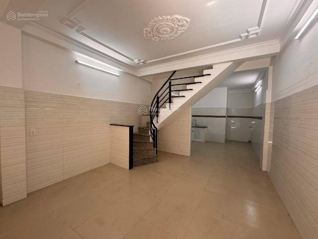 Mua ngay kẻo lỡ, bán nhà phan xích long phú nhuận, dt 4x 12mx 2 tầng, gần mặt tiền, 7.9 tỷ tl.