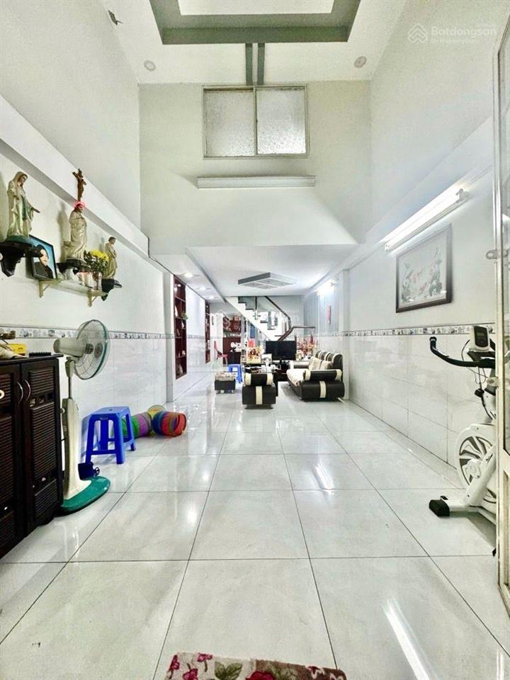 Ngang 4m dài 20m, hẻm ô tô, nguyễn kiệm phú nhuận, 2 tầng đúc, 4pn, chỉ 9.6 tỷ tl