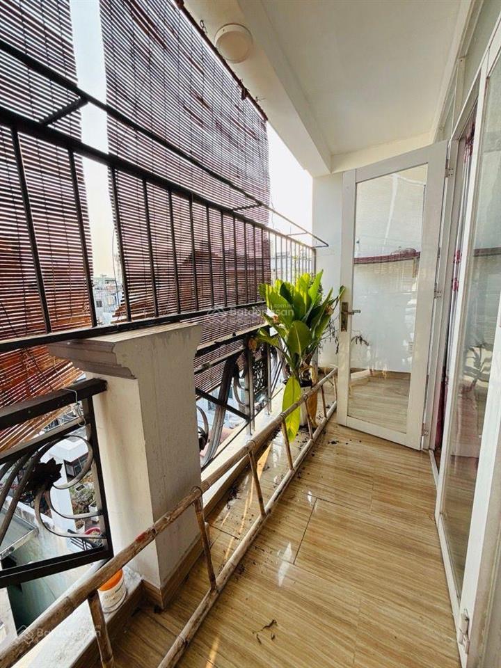 Hẻm xe hơi 4 tầng huỳnh văn bánh phú nhuận, 4pn 5wc khép kín, ngang 4.8m,sổ vuông, 8.95 tỷ tl