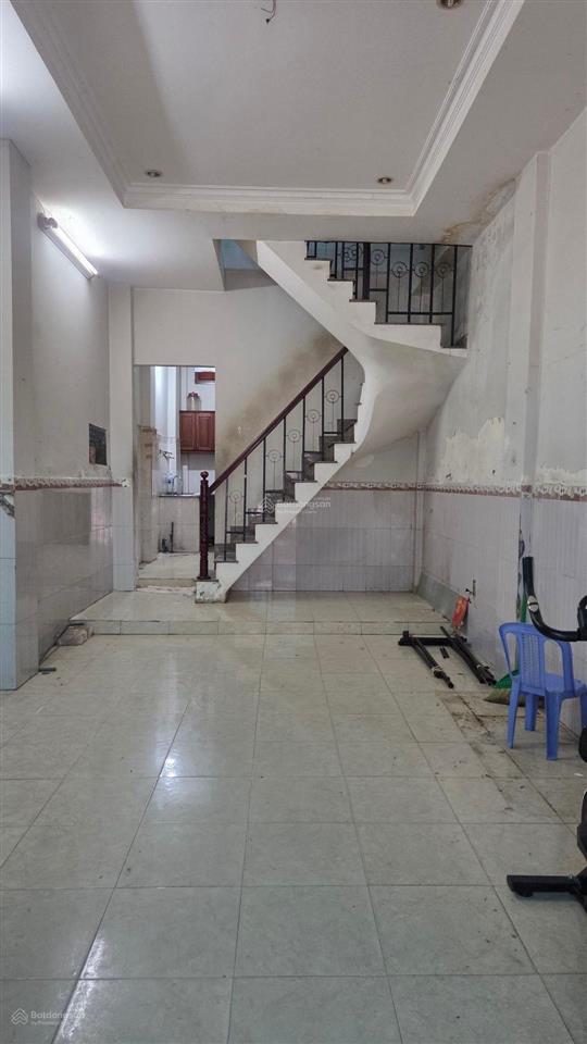 Cách mặt tiền 10m, hẻm xe hơi trước nhà 4m, nhà phan đình phùng phú nhuận,dt 45m2,2 tầng,7.5 tỷ tl.