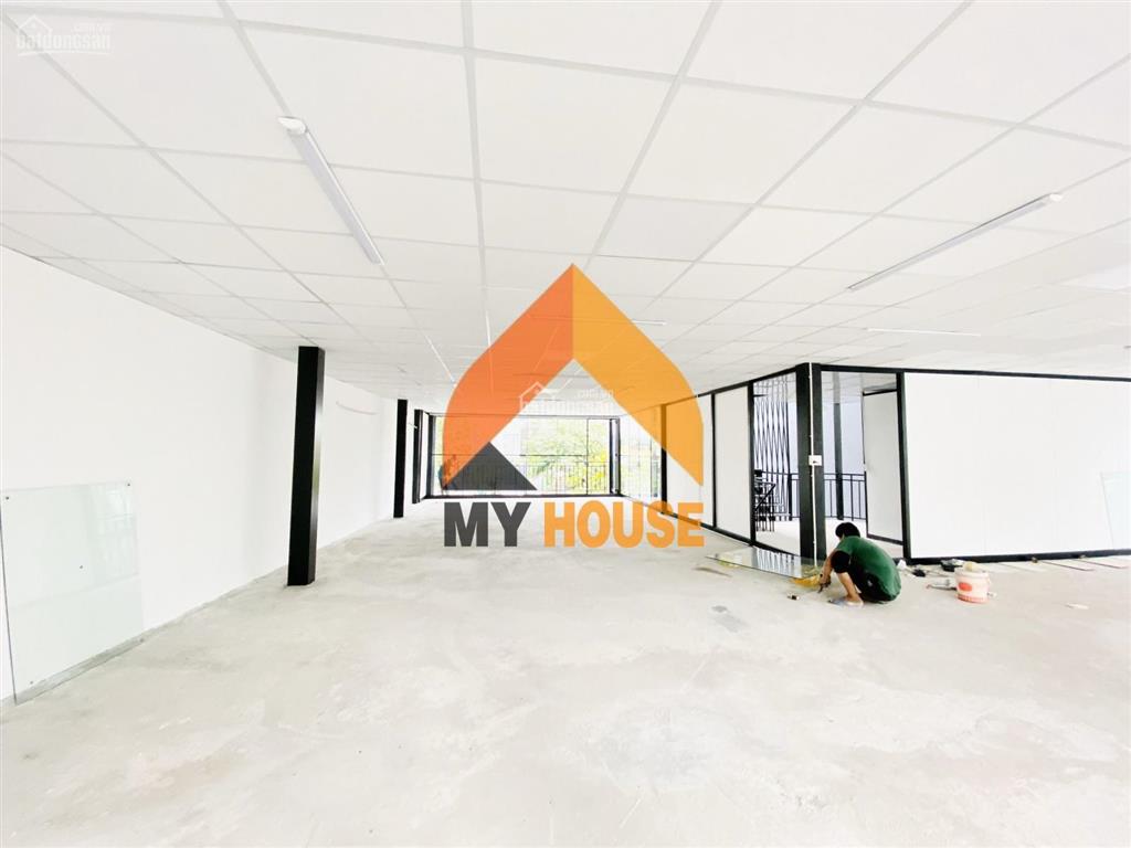 Tòa văn phòng q2 style không gian mở hiện đại mới xây đẹp đỉnh cao giá rẻ 20tr
