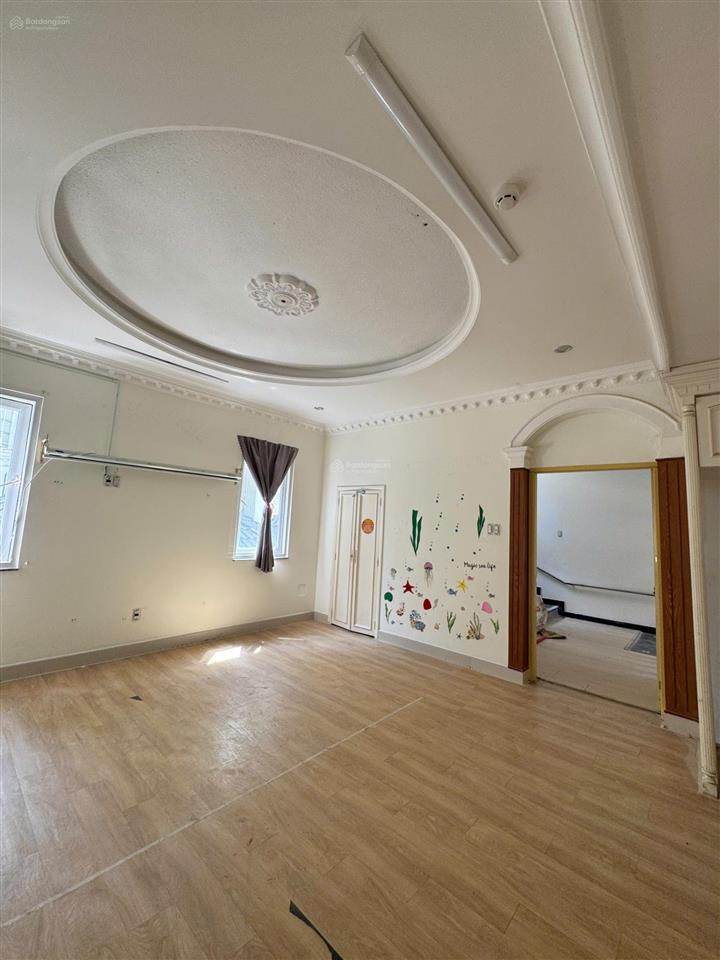 Vị trí đẹp đông đúc thảo điền cho các ngành nghề villa sân vườn 8pn