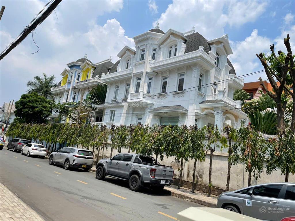 Vị trí đẹp đông đúc thảo điền cho các ngành nghề villa sân vườn 8pn