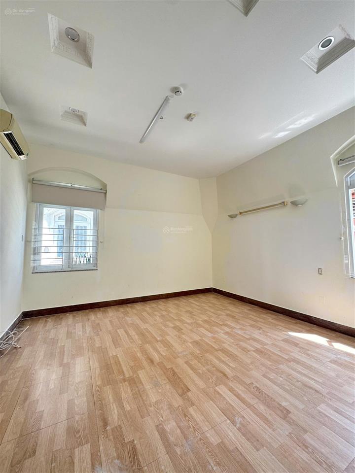 Vị trí đẹp đông đúc thảo điền cho các ngành nghề villa sân vườn 8pn