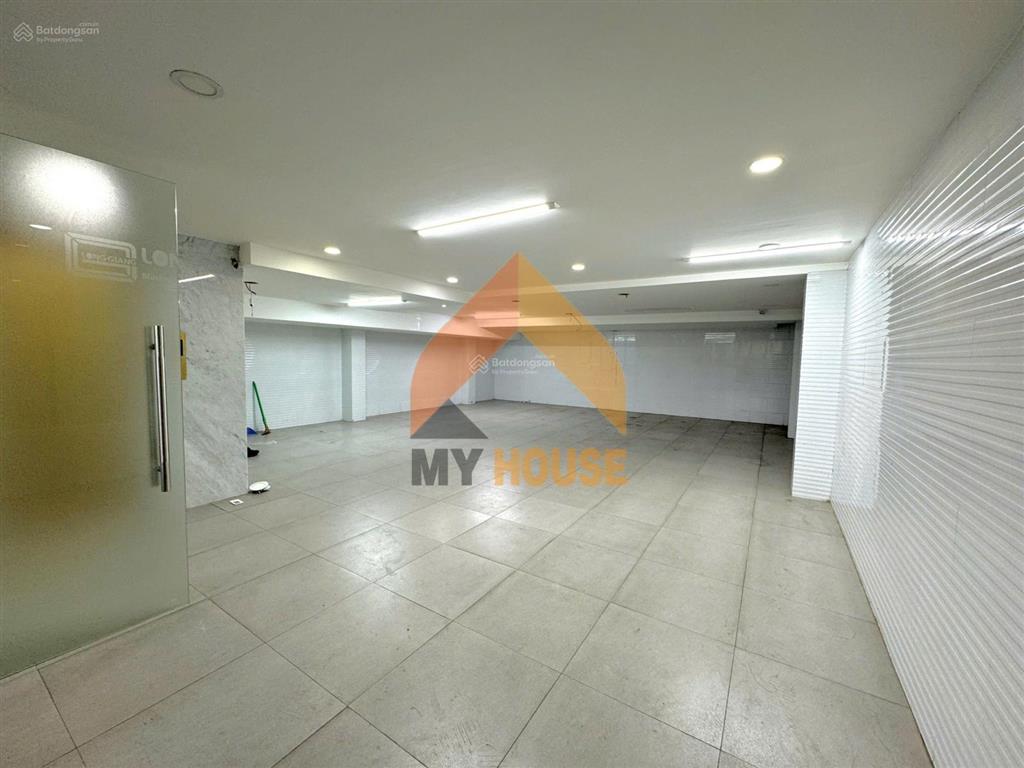 Siêu phẩm villa q2 style hiện đại có thang máy full nội thất ở và vp