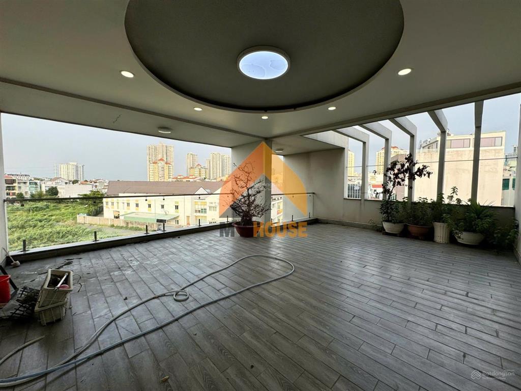 Siêu phẩm villa q2 style hiện đại có thang máy full nội thất ở và vp