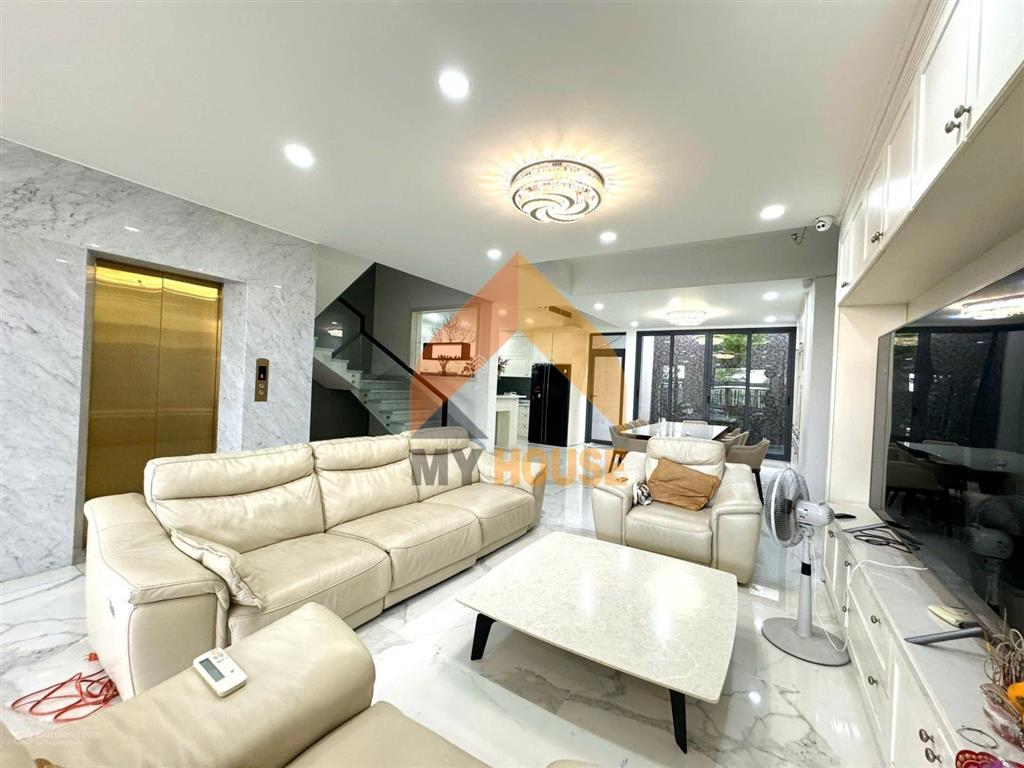Siêu phẩm villa q2 style hiện đại có thang máy full nội thất ở và vp