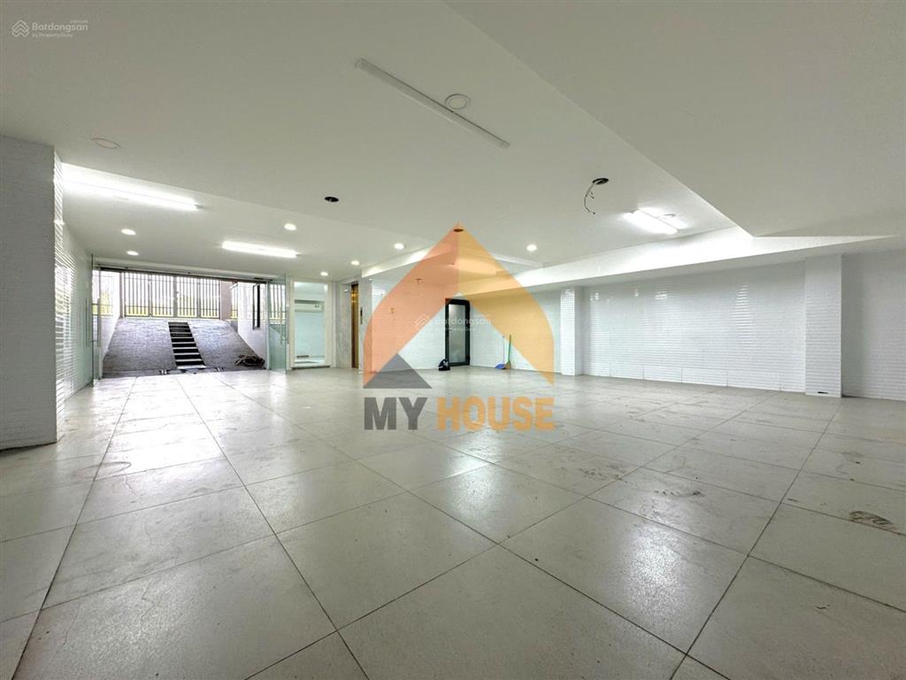 Siêu phẩm villa q2 style hiện đại có thang máy full nội thất ở và vp