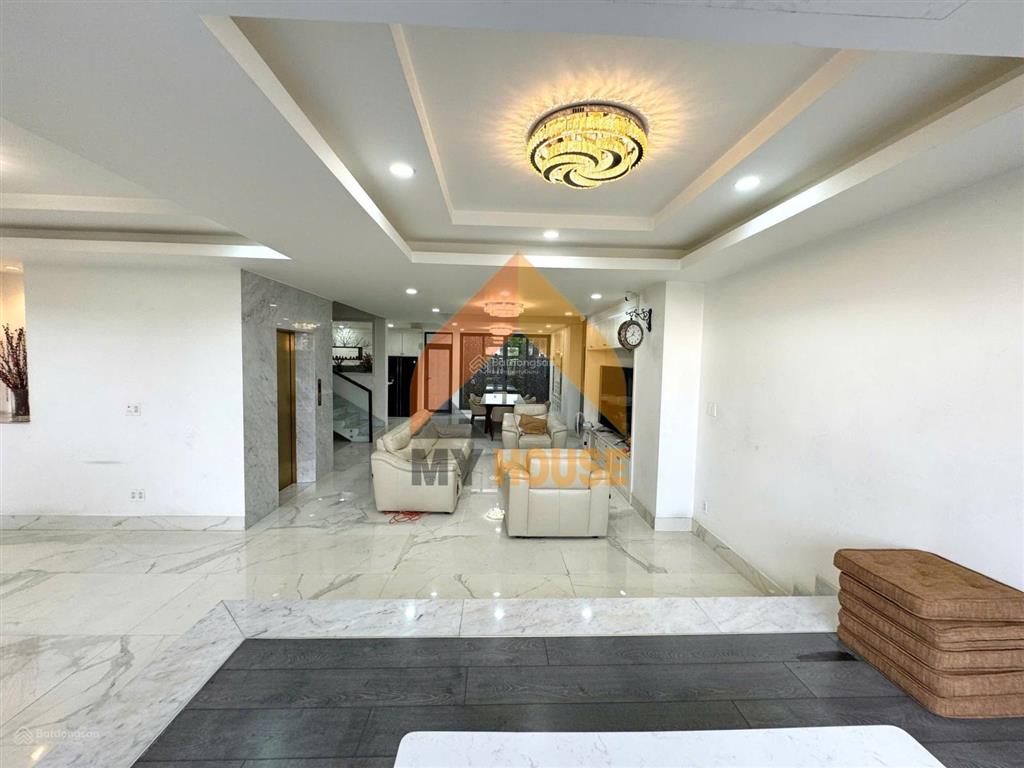 Siêu phẩm villa q2 style hiện đại có thang máy full nội thất ở và vp