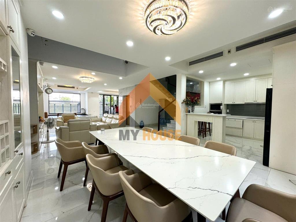 Siêu phẩm villa q2 style hiện đại có thang máy full nội thất ở và vp