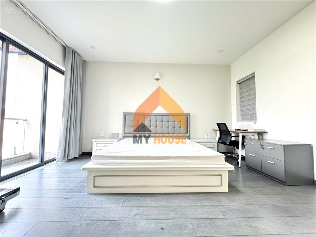 Siêu phẩm villa q2 style hiện đại có thang máy full nội thất ở và vp