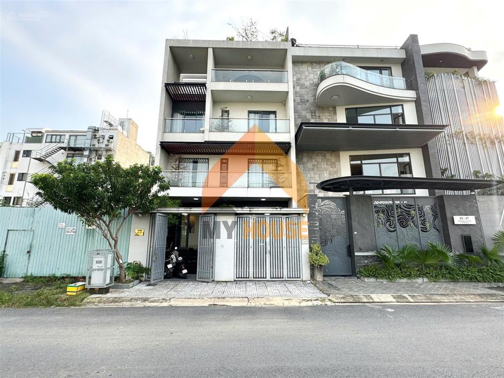 Siêu phẩm villa q2 style hiện đại có thang máy full nội thất ở và vp
