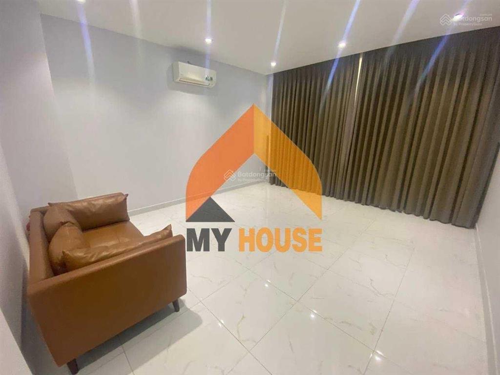 Nhà q2 ngay cầu sg có sân đỗ ô tô 4pn nhà sạch đẹp như hình