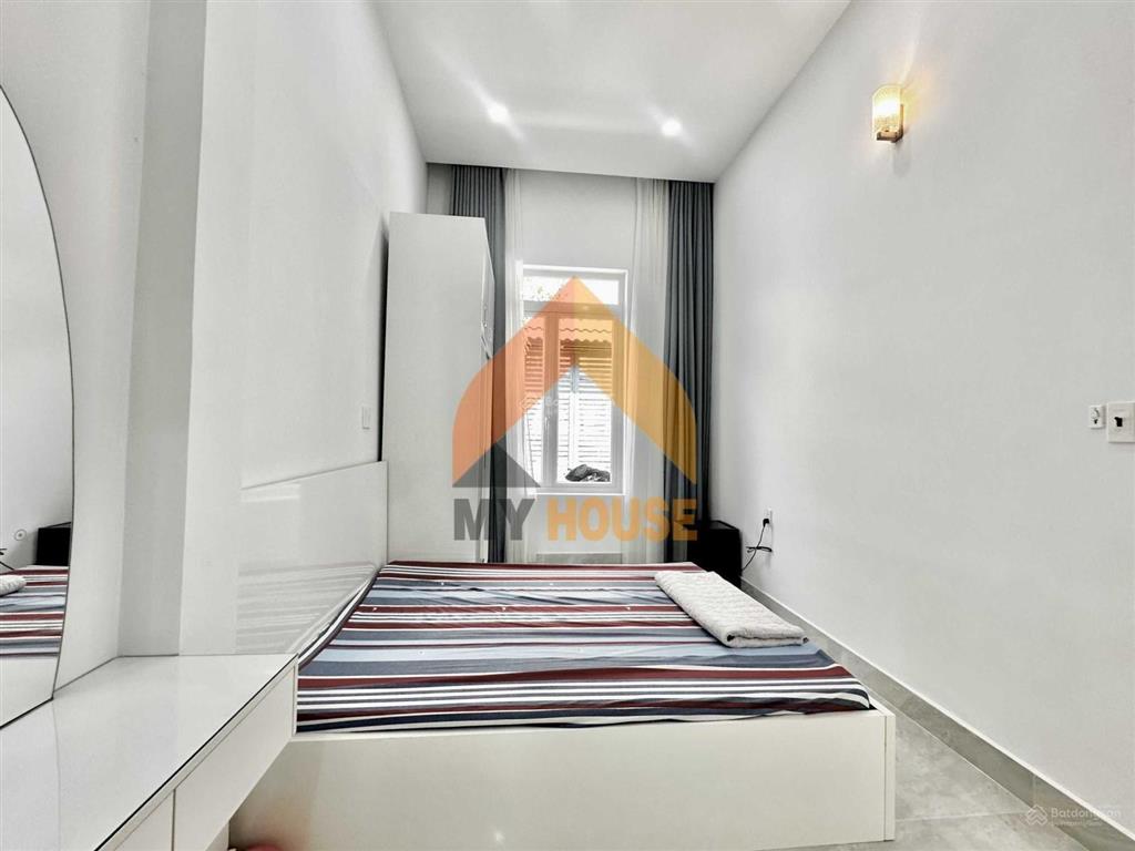 Villa thảo điền sân vườn chill như dalas 2pn cửa sổ to full nội thất xịn
