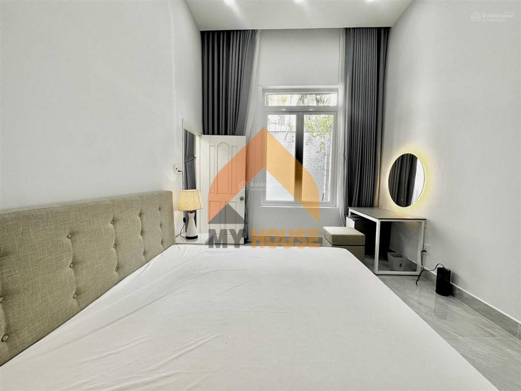 Villa thảo điền sân vườn chill như dalas 2pn cửa sổ to full nội thất xịn