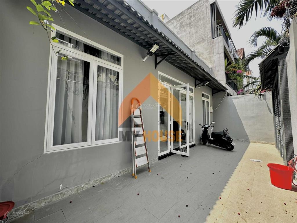 Villa thảo điền sân vườn chill như dalas 2pn cửa sổ to full nội thất xịn