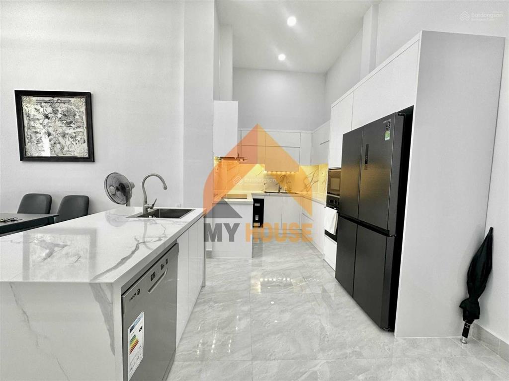Villa thảo điền sân vườn chill như dalas 2pn cửa sổ to full nội thất xịn