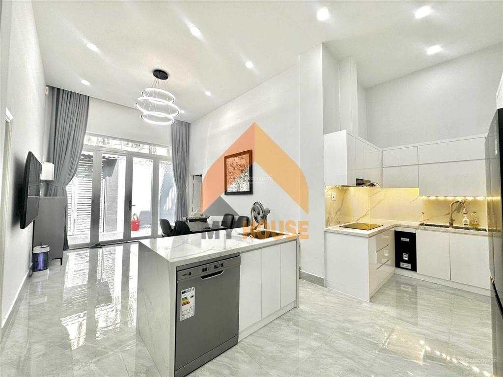 Villa thảo điền sân vườn chill như dalas 2pn cửa sổ to full nội thất xịn