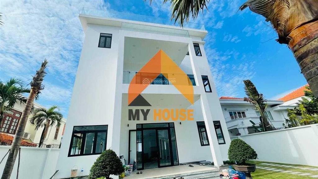 Mặt hàng đỉnh cao lại ra nè ac ơi villa sân vườn hồ bơi thang máy 5pn