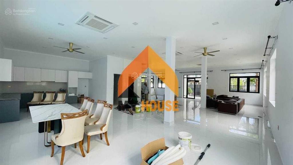 Mặt hàng đỉnh cao lại ra nè ac ơi villa sân vườn hồ bơi thang máy 5pn