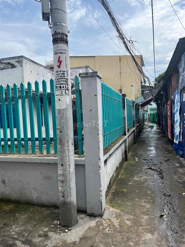 Cần bán nhà Phú Xuân Nhà Bè cũ
