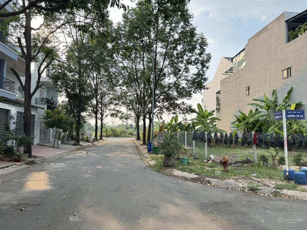 Nguồn kín chủ gửi nền đất duy nhất nền nhà phố 120m2, thổ cư/sổ hồng ở vĩnh phú 1