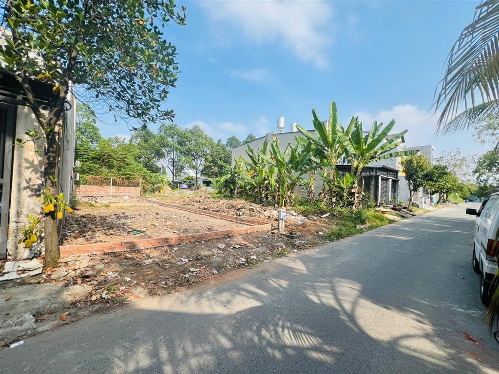 147 m2 nền nhà phố khu dân cư vĩnh phú trên đất có căn nhà đang cho thuê 8tr/ tháng