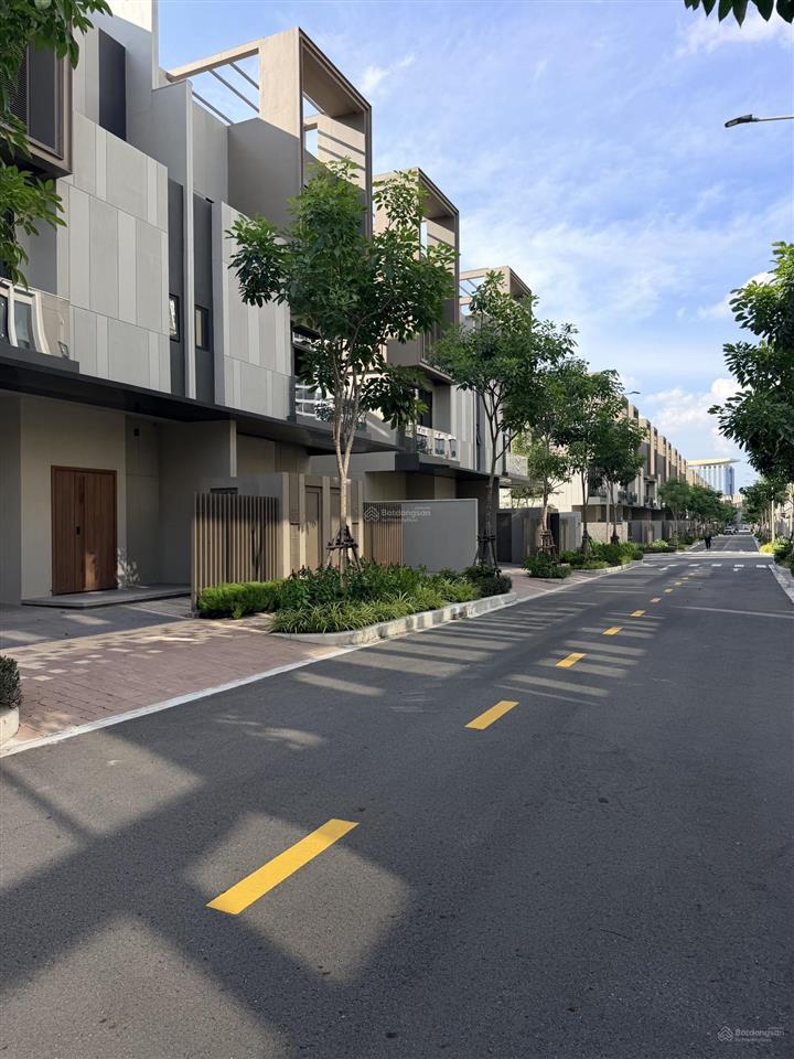 Biệt thự song lập vị trí đẹp giá tốt chỉ 15tỷ8 all in