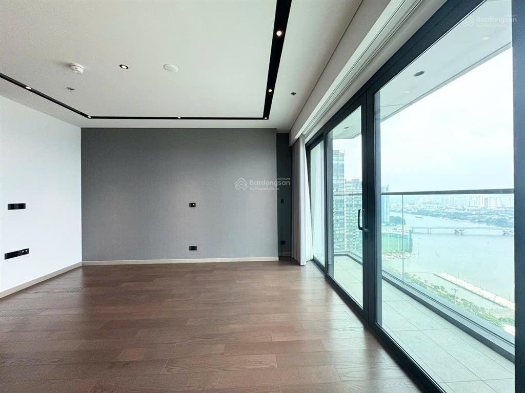 Cho thuê căn hộ hàng hiệu grand marina saigon, căn góc 145m2, 3 phòng ngủ, nhà trống, view đẹp