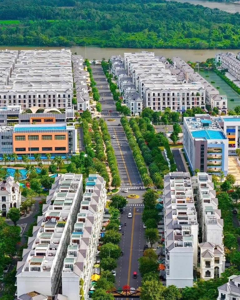 Nhà phố manhattan 9x12m 108m2 22,7 tỷ ký trực tiếp cdt  bằng giá sang nhượng