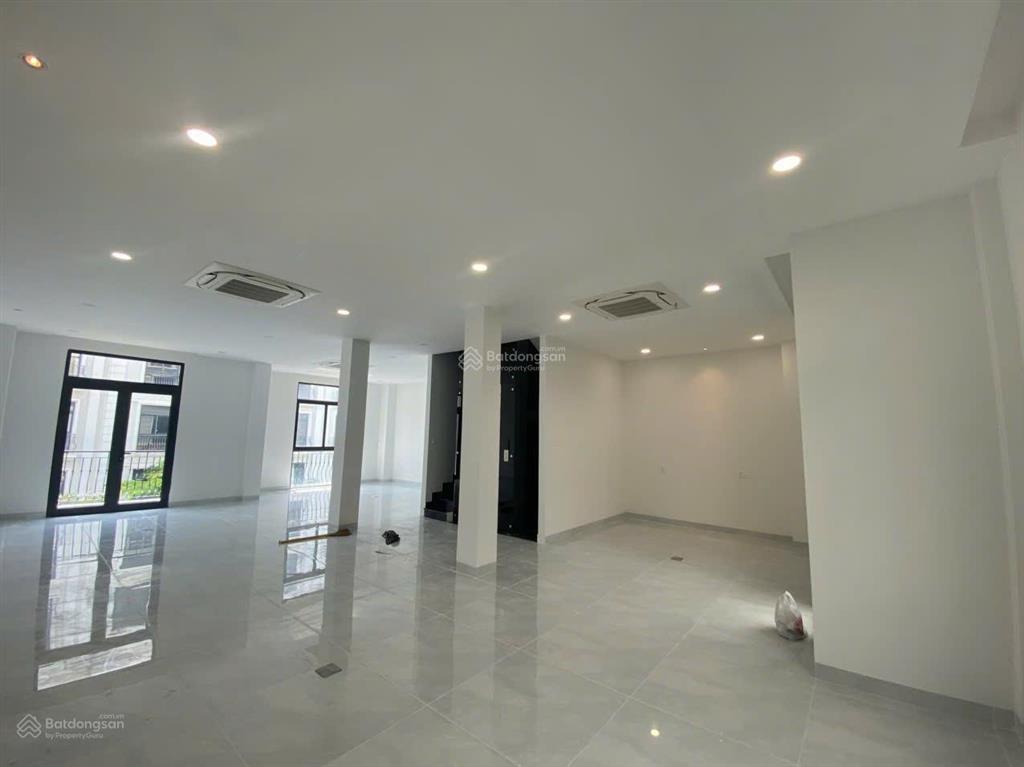 Bán nhà phố manhattan glory 24.2 tỷ | có hđ thuê 40 triệu/tháng