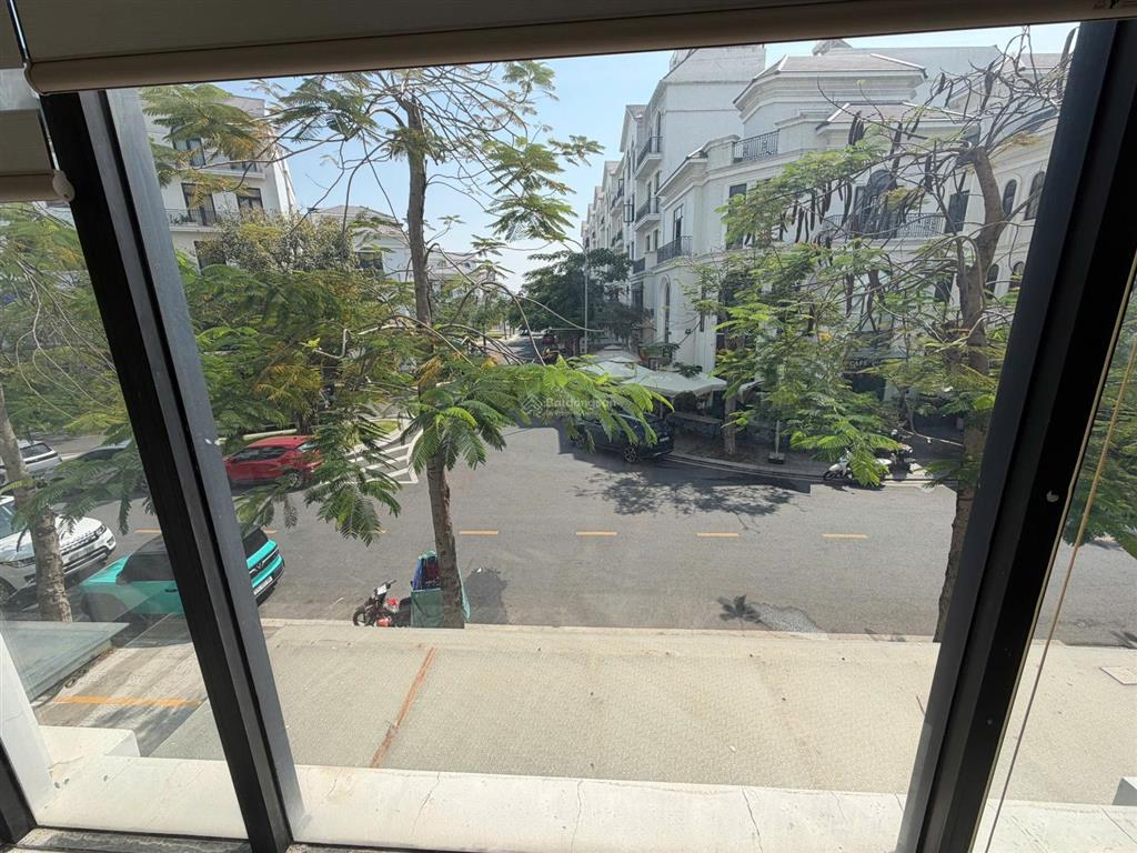 Nhà phố manhattan  vinhomes grand park 126m sổ hồng  dòng tiền 50 triệu/tháng 25,6 tỷ