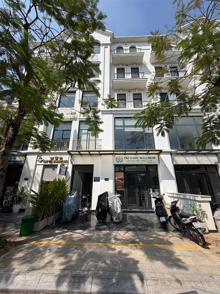 Nhà phố manhattan  vinhomes grand park 126m sổ hồng  dòng tiền 50 triệu/tháng 25,6 tỷ