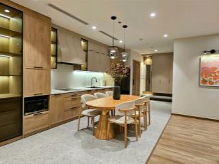 Landmark  cần bán căn 3pn 116m2 view hồ thiên nga.