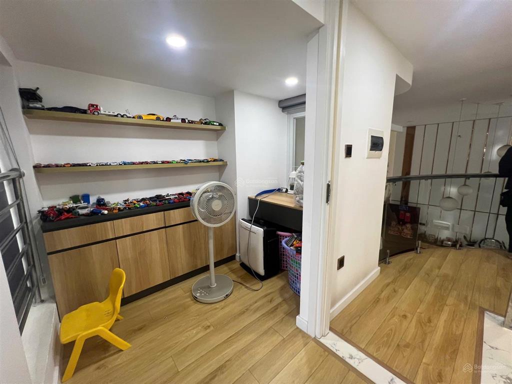 Bán căn hộ q7 sky garden 1 phú mỹ hưng, 134,95m2, 3pn 3wc, giá 9 tỷ