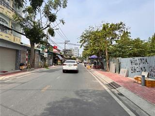 Chủ cần bán lô đất lớn dt 29x72m kế bên chung cư tecco đg linh đông