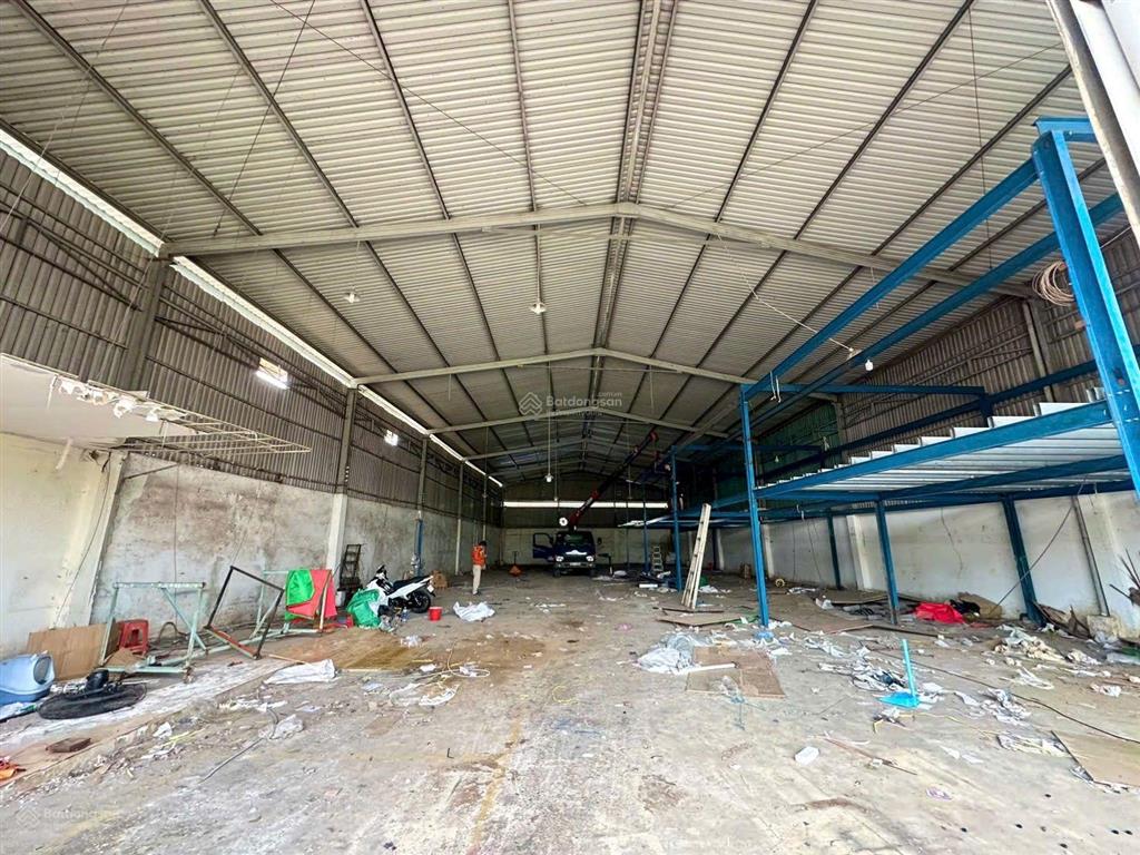 Bán đất tặng nhà kho mặt tiền đường bình phú, thủ đức  0397 939 ***
