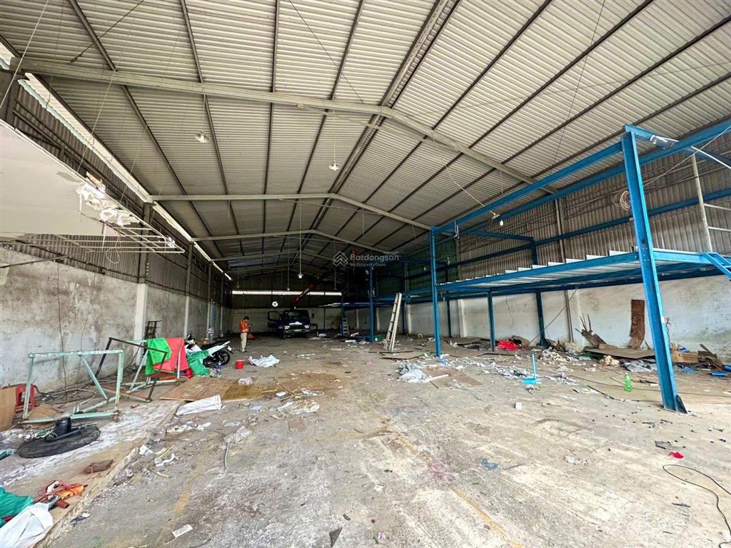 Bán đất tặng nhà kho mặt tiền đường bình phú, thủ đức  0397 939 ***